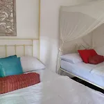 Twospaces Living At Kayu Beach Villa, Nusa Dua Beach